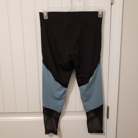 PINK Victoria's Secret Ultimate Women's Leggings Size Medium - Picture 5 of 8